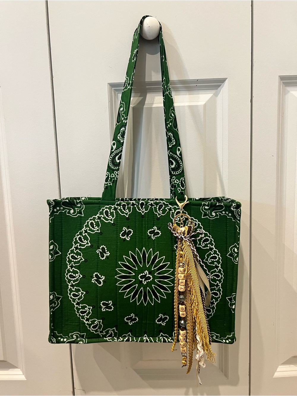 Green Bandana-Print Tote Bag with Decorative Tassel